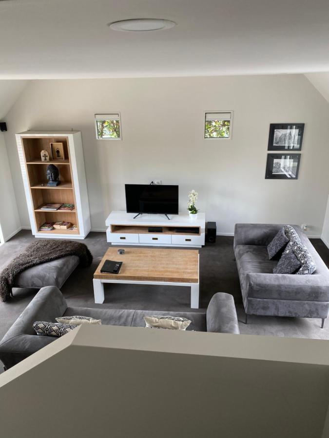 Home By Hagley Park Christchurch Exterior foto