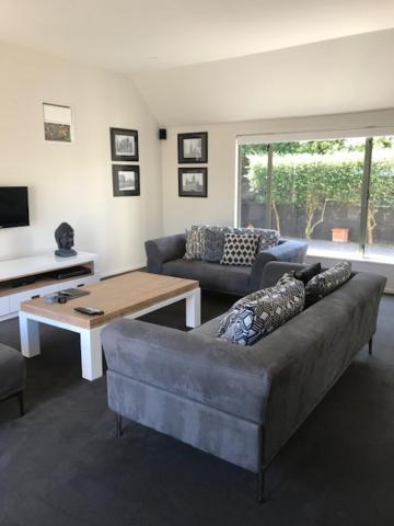 Home By Hagley Park Christchurch Exterior foto